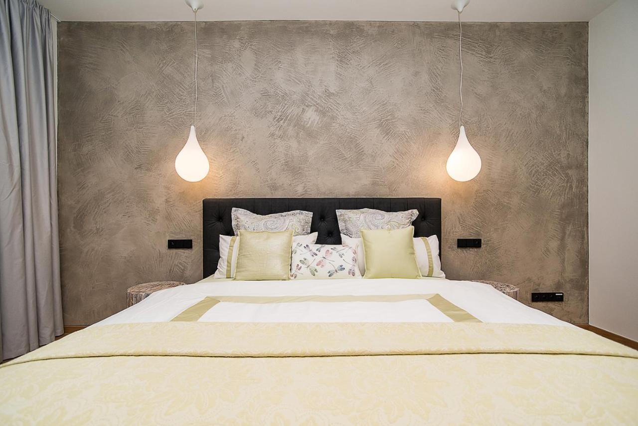 Charming In Famous Area Apartment